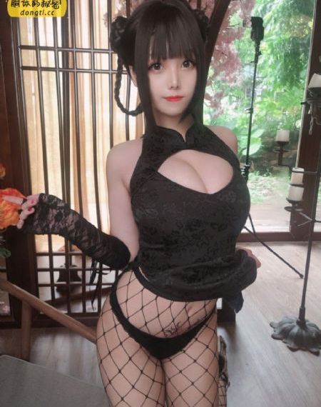 老师的丰满大乳奶